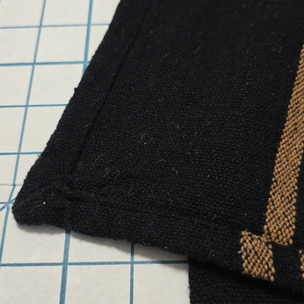 Black and Tan Table Runner, 14x28, Gently Preloved‎